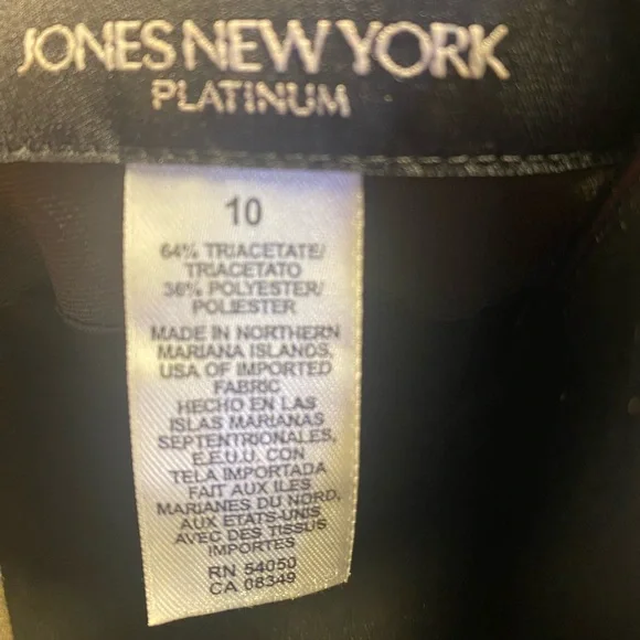 VINTAGE WOMENS JONES NEW YORK PLATINUM OLIVE GREEN PANTS SUIT - Picture 2 of 15